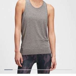 Gap fit tank tops